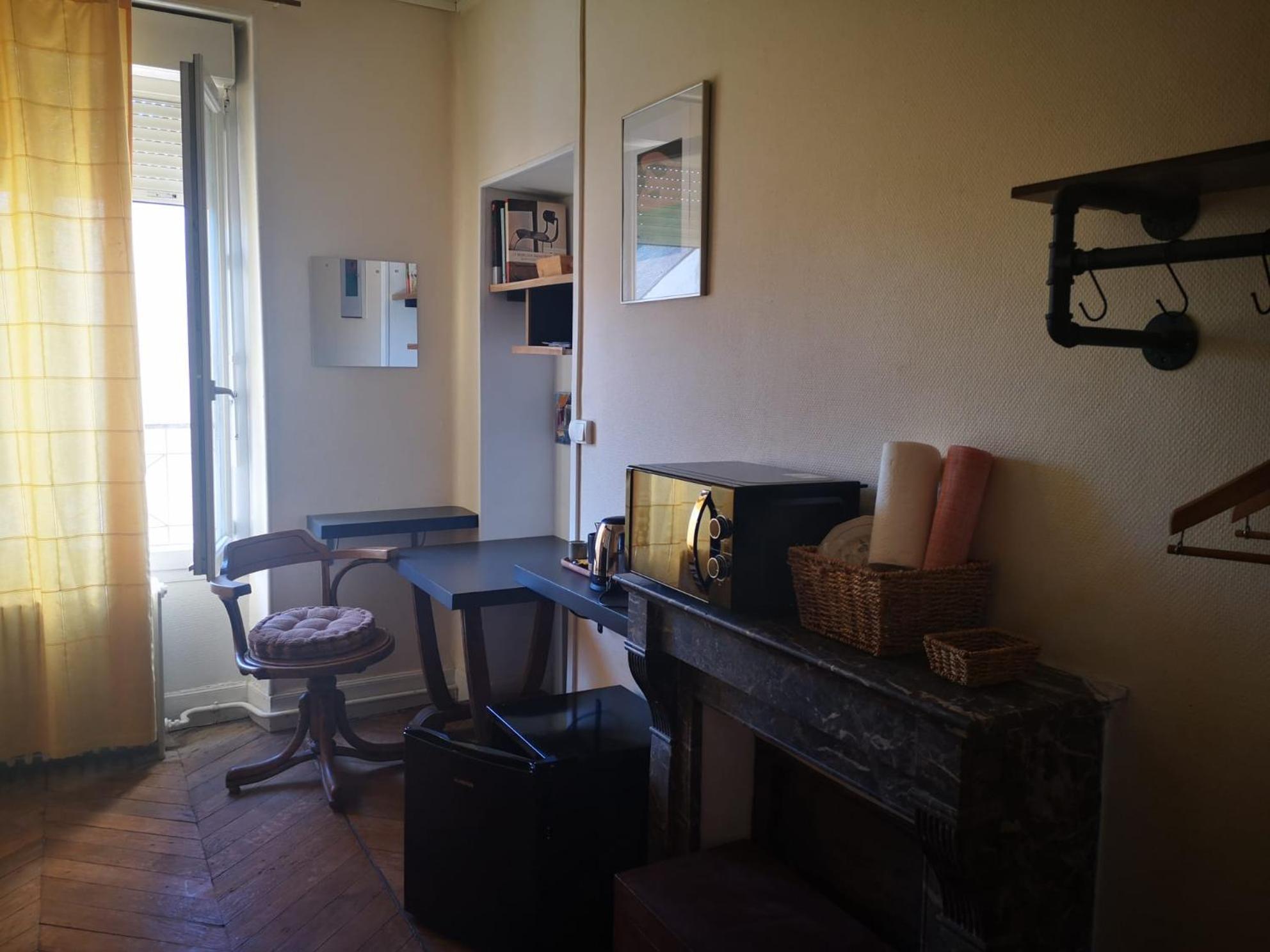 Chambres Avec Salle De Bains Et Cuisine En Centre Ville Argenton Sur Creuse Dış mekan fotoğraf