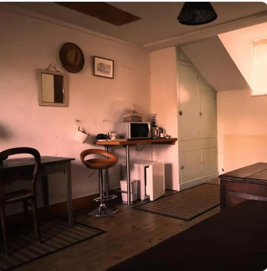 Chambres Avec Salle De Bains Et Cuisine En Centre Ville Argenton Sur Creuse Dış mekan fotoğraf